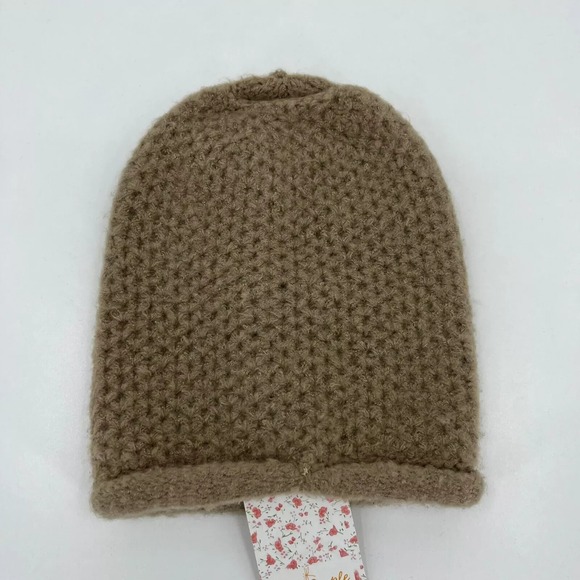 Free People Beanie Women's One Size Beige Taupe Knit Acrylic New NWT - Picture 1 of 7